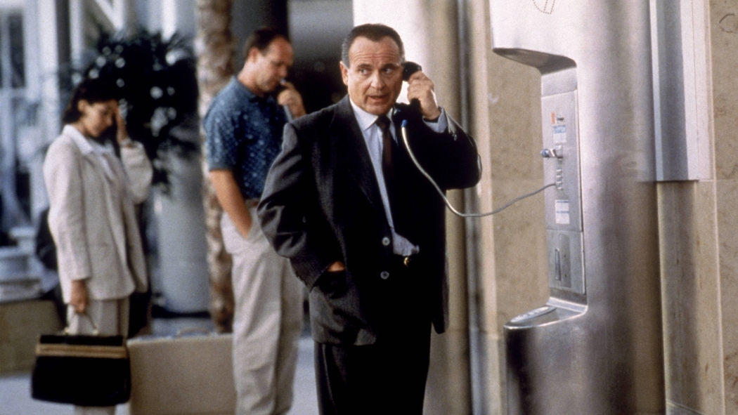 8 kafa çantada (1997) izle