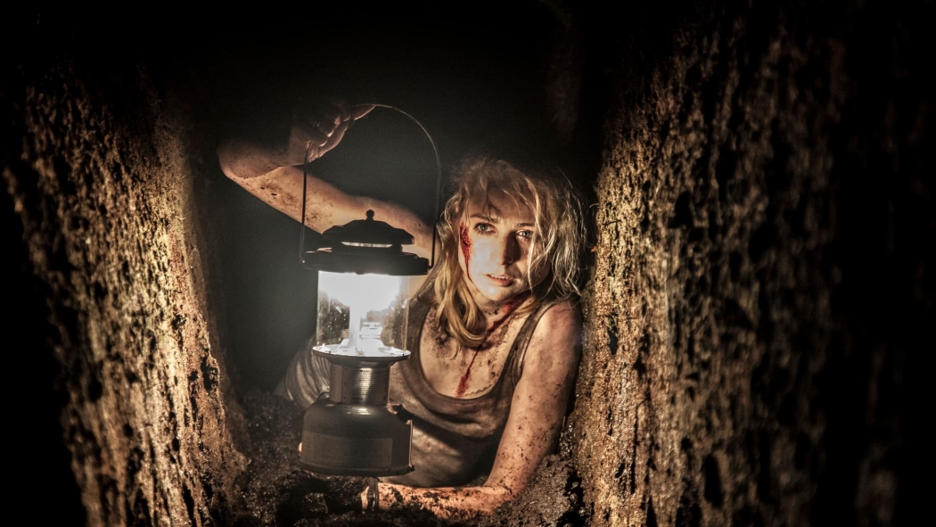 Karanlıktan Gelen izle