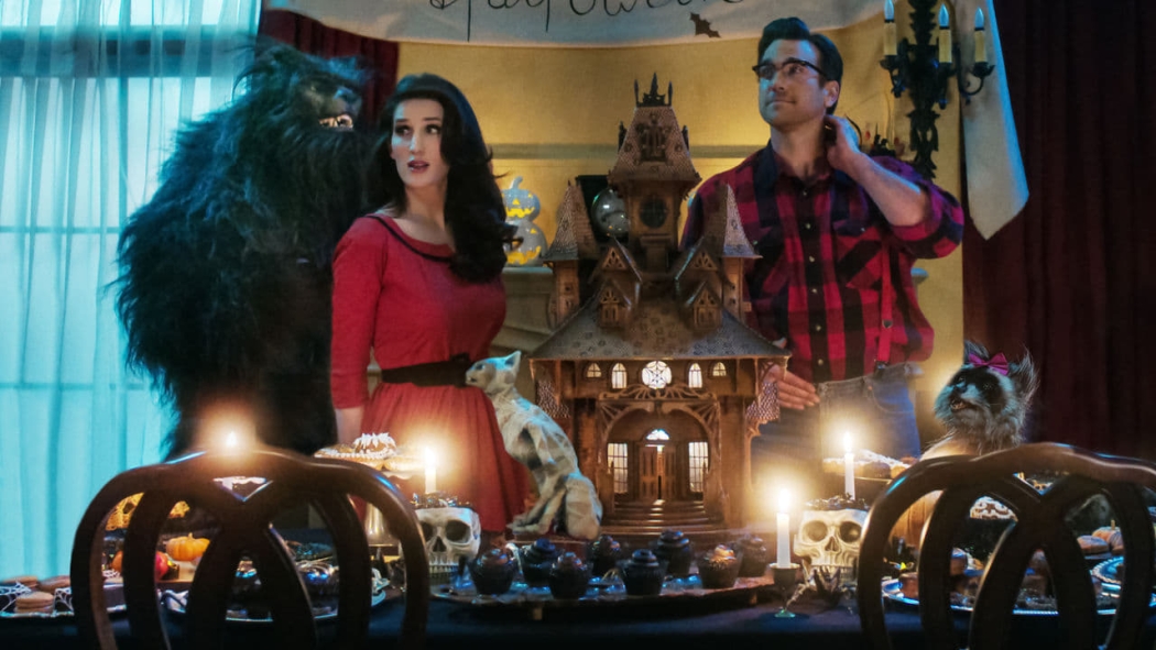 The Curious Creations of Christine McConnell 1. Sezon 6. Bölüm izle