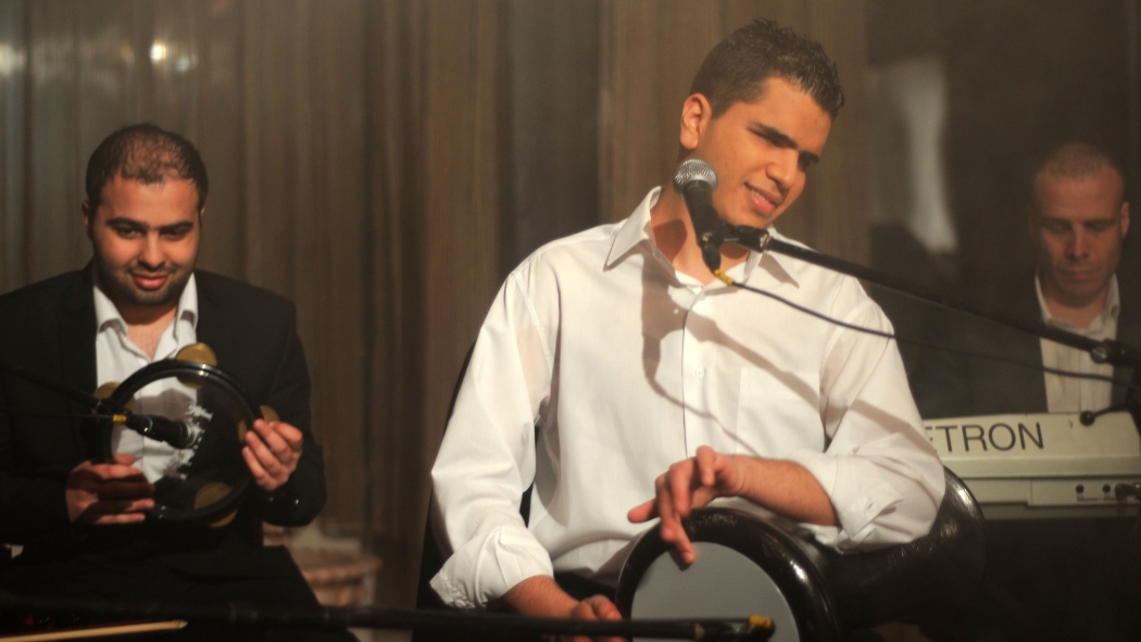 Dağların Ardında izle